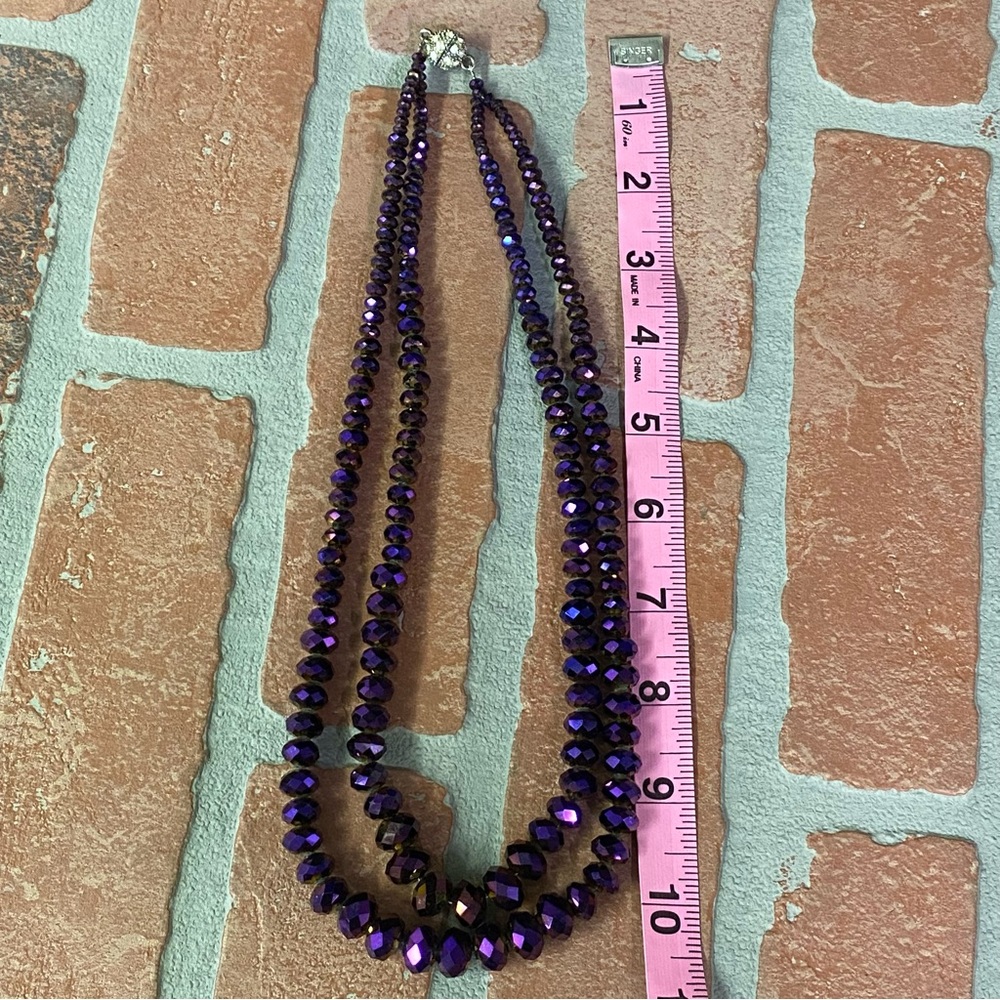 Women’s Fashion multi-faceted Purple Beaded Necklace & Earrings Set. - Picture 9 of 9